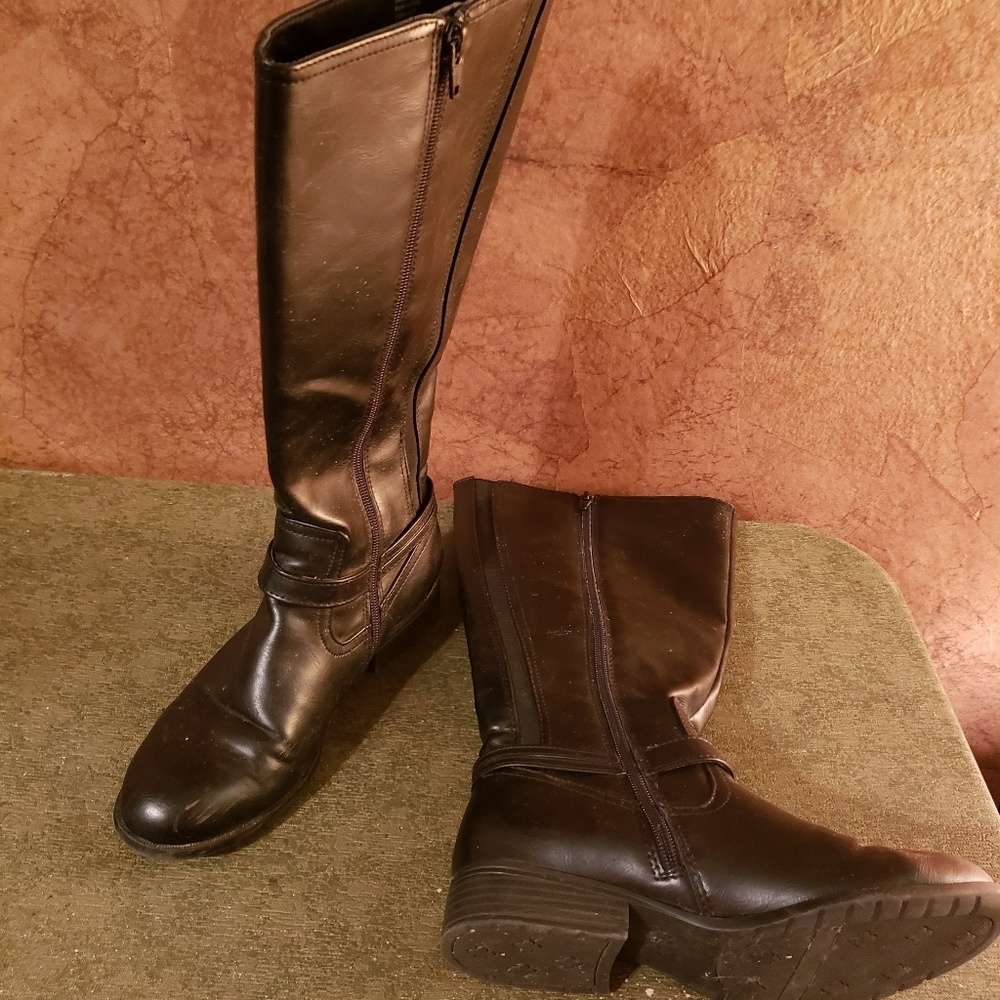 Black knee high boots